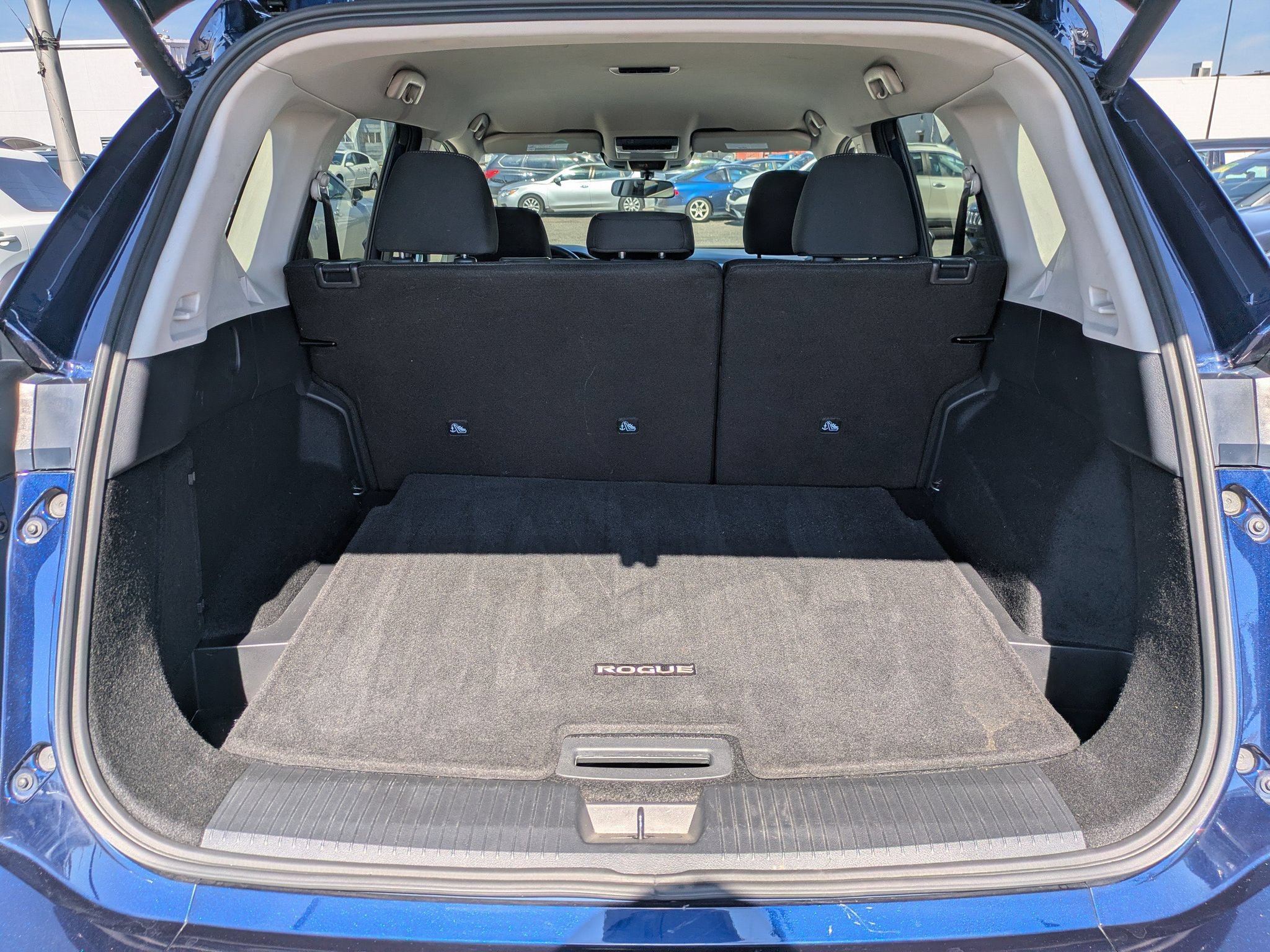 Certified 2026 Nissan Rogue SV FWD image 14