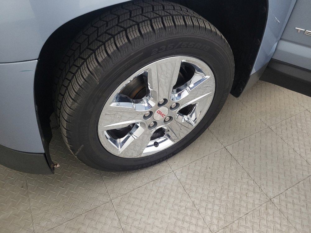 Used 2015 GMC Terrain SLE w/ Chrome Edition image 31