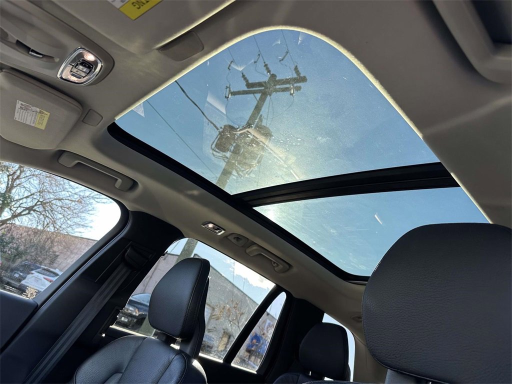 Used 2020 Volvo XC90 T6 Momentum image 19