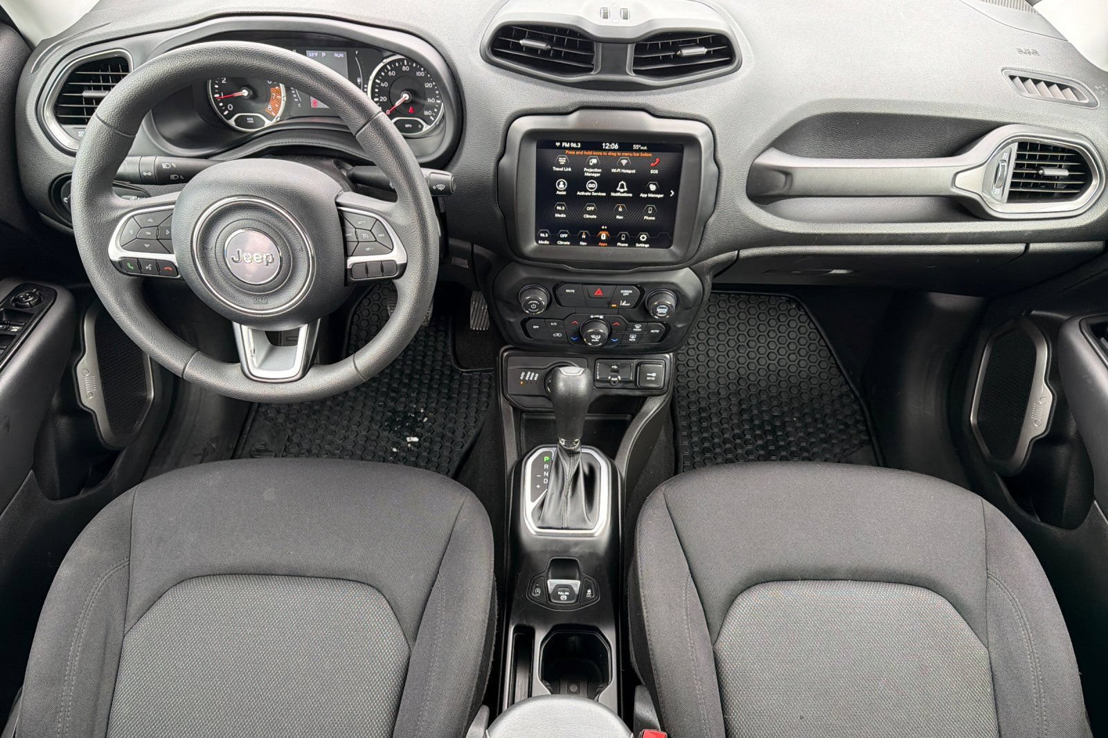 Used 2023 Jeep Renegade Latitude AWD/4WD image 10