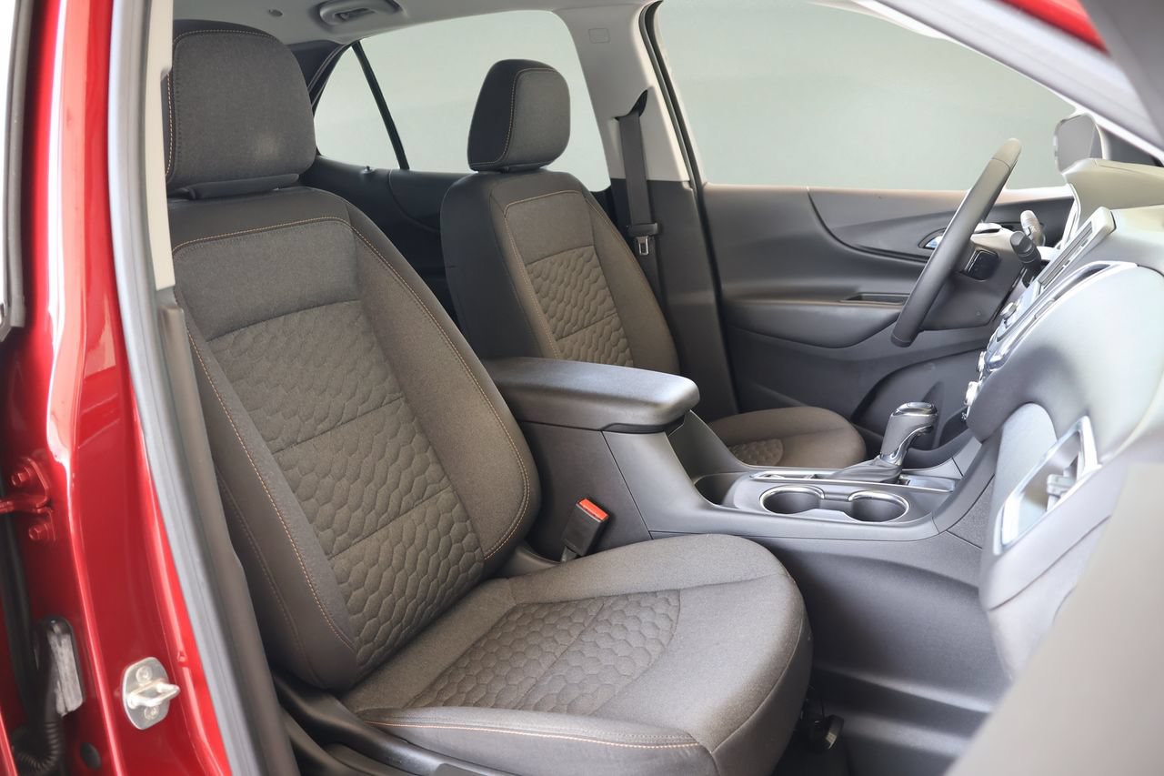 Used 2020 Chevrolet Equinox LT FWD image 19