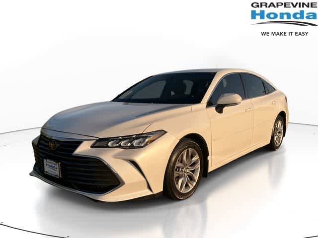 Used 2022 Toyota Avalon XLE image 1