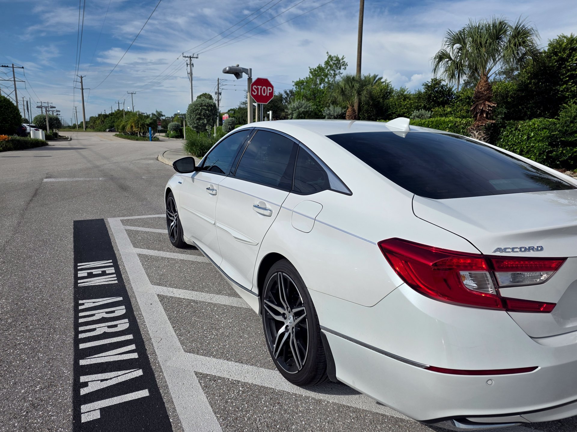 Used 2021 Honda Accord Touring image 6