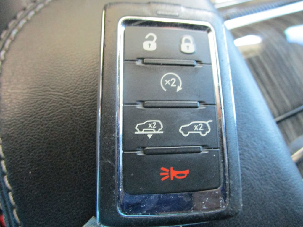 Used 2022 Jeep Wagoneer Series III AWD/4WD image 53