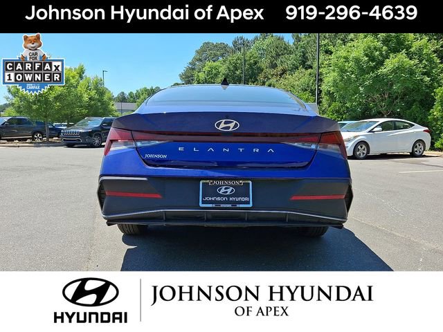 Certified 2024 Hyundai Elantra SE FWD image 29