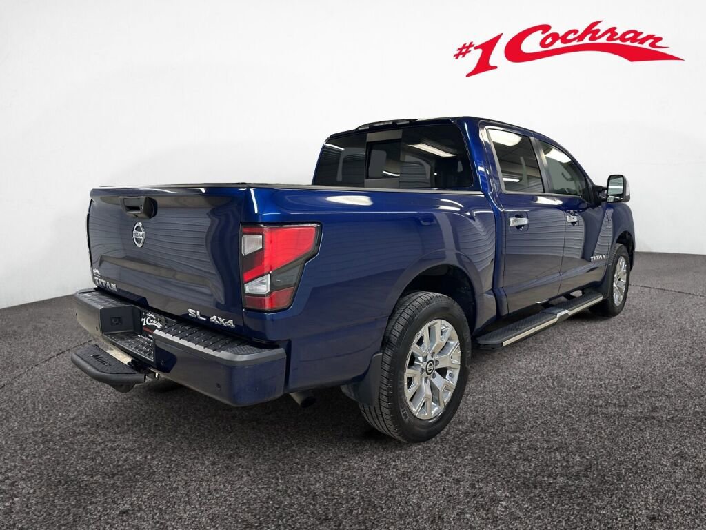 Used 2021 Nissan Titan SL w/ Moonroof Package image 27