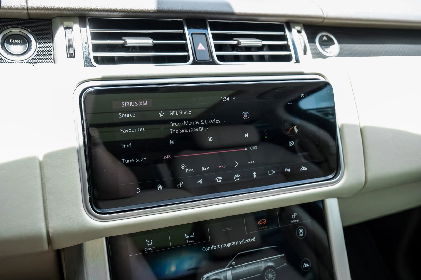 Used 2019 Land Rover Range Rover Supercharged AWD/4WD image 28