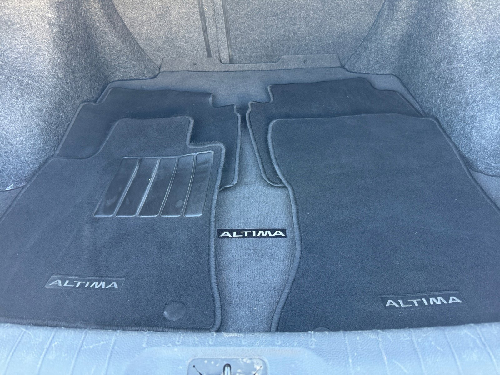 Used 2019 Nissan Altima 2.5 SR w/ SR Premium Package FWD image 32