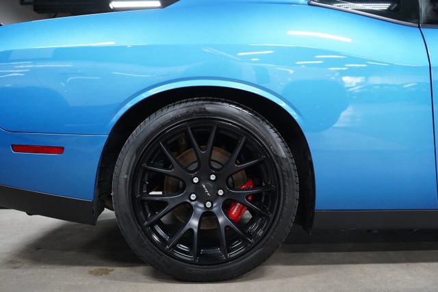 Used 2016 Dodge Challenger SRT Hellcat RWD image 31