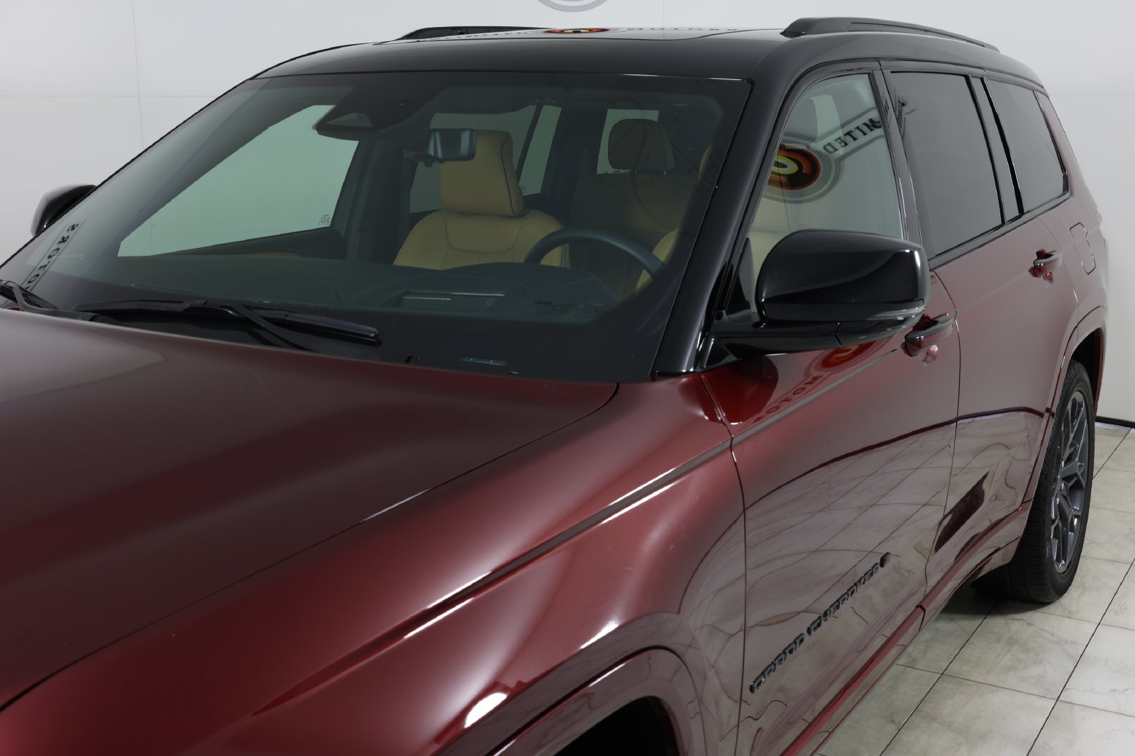 Used 2025 Jeep Grand Cherokee L Summit AWD/4WD image 56