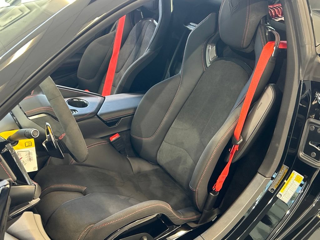 New 2027 Chevrolet Corvette Z06 RWD image 10