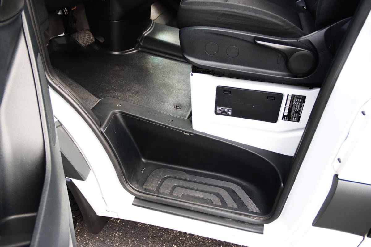 Used 2024 Mercedes-Benz Sprinter 2500 image 11