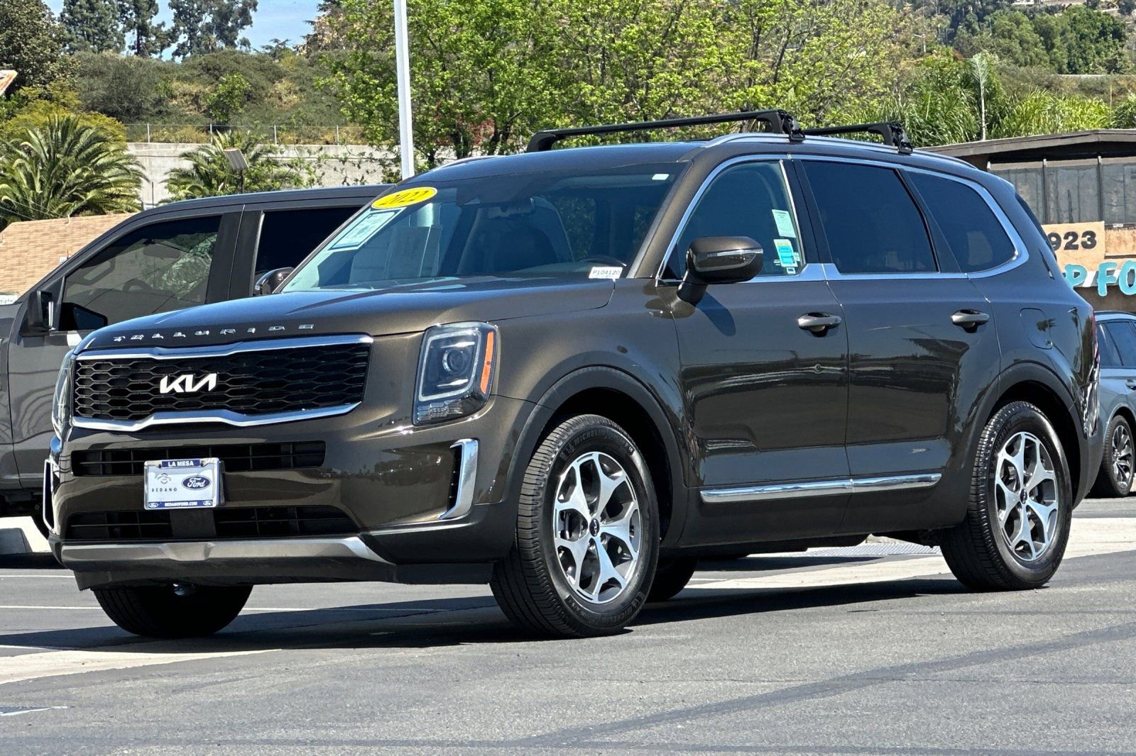 Used 2022 Kia Telluride EX w/ Towing Package image 7