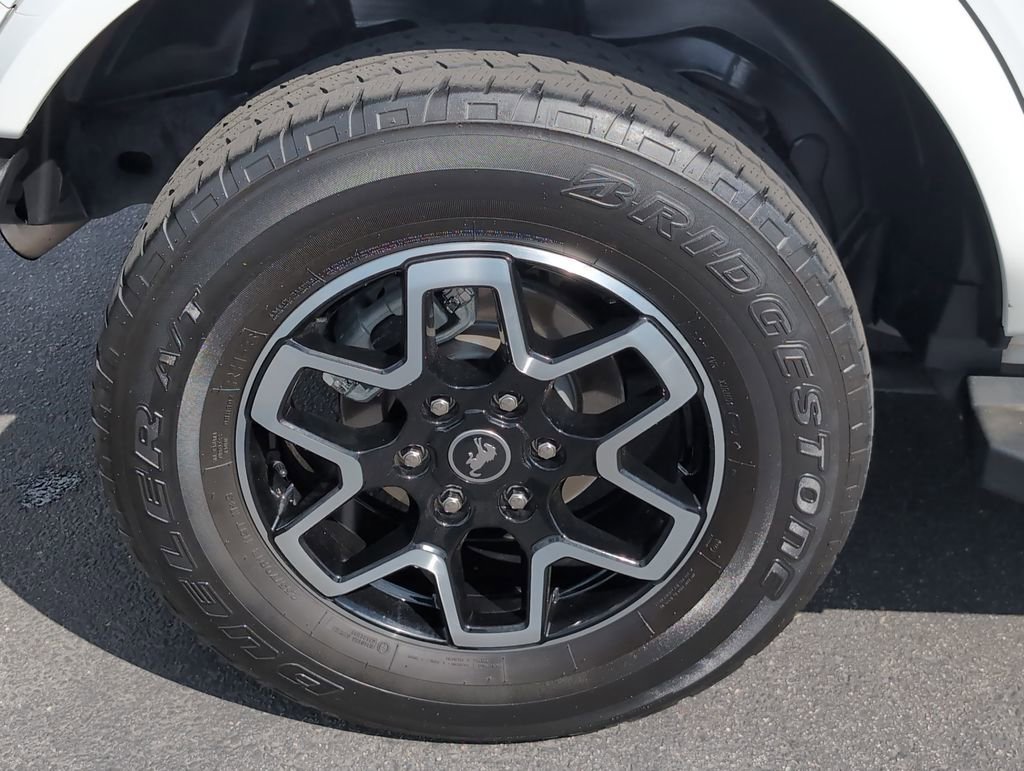 Used 2023 Ford Bronco Outer Banks image 30