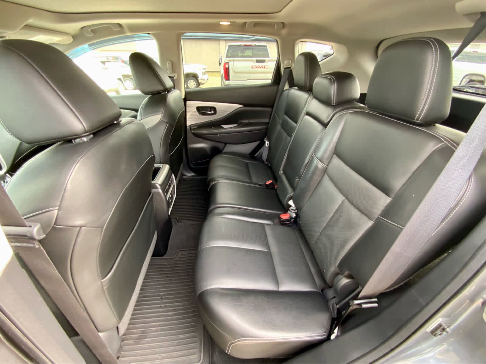 Used 2018 Nissan Murano SV image 24