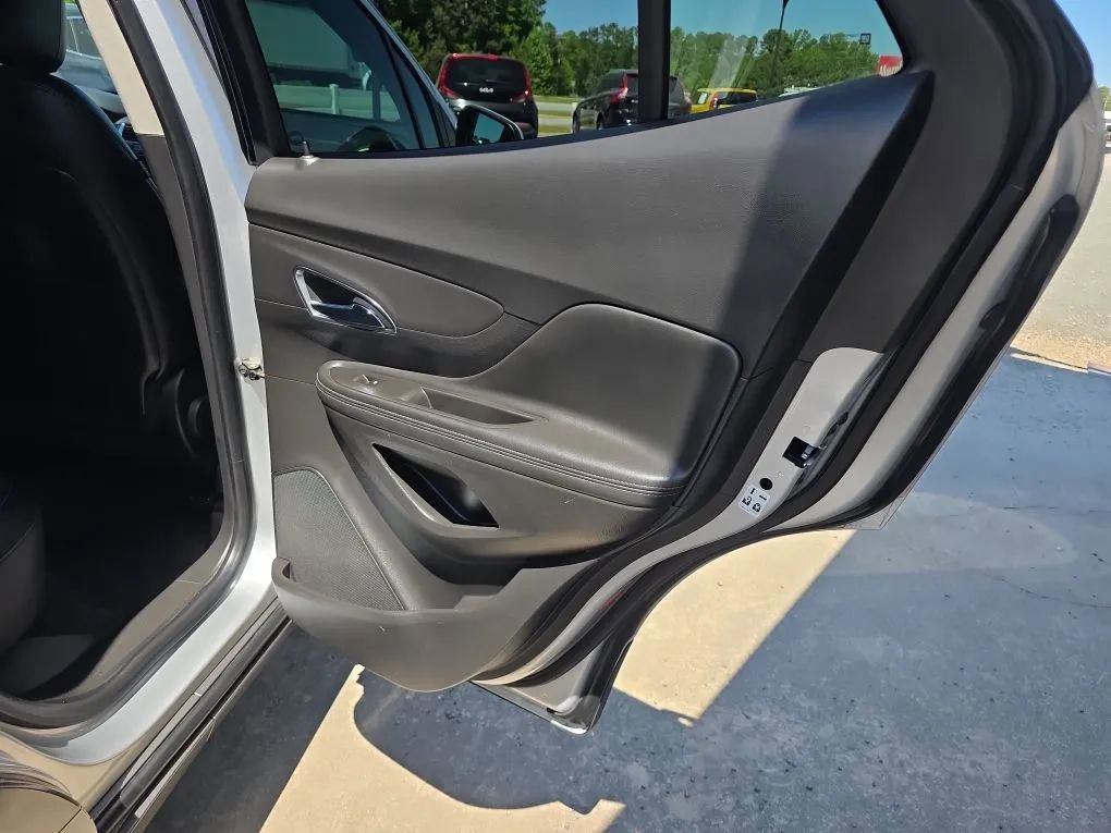 Used 2016 Buick Encore AWD image 39