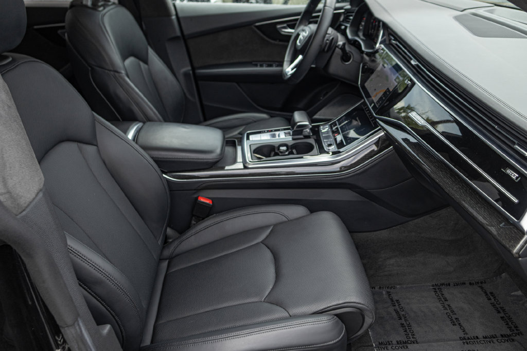 Used 2019 Audi Q8 Prestige AWD/4WD image 31