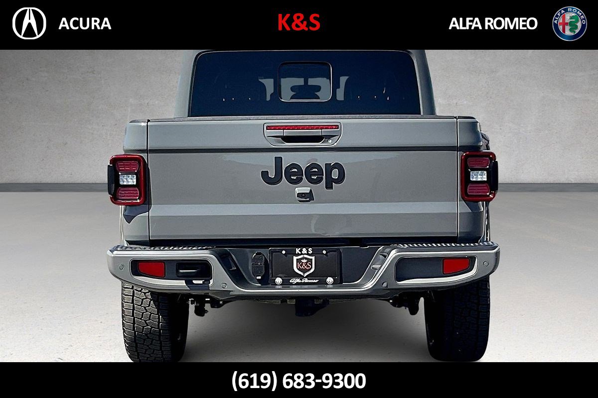 Used 2023 Jeep Gladiator Overland image 34