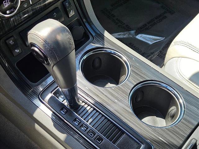 Used 2016 Chevrolet Traverse LTZ image 12