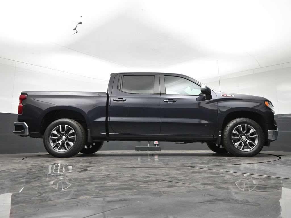 Used 2022 Chevrolet Silverado 1500 LT w/ All Star Edition Plus AWD/4WD image 28