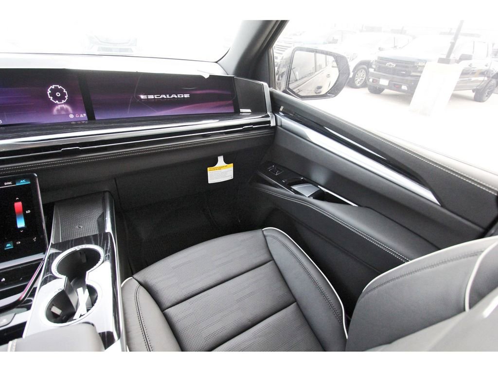 New 2026 Cadillac Escalade ESV Sport w/ Touring Package image 10
