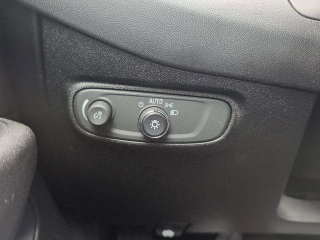 Used 2019 Chevrolet Equinox LT image 17