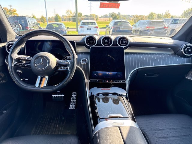 Used 2024 Mercedes-Benz GLC 300 4MATIC image 21