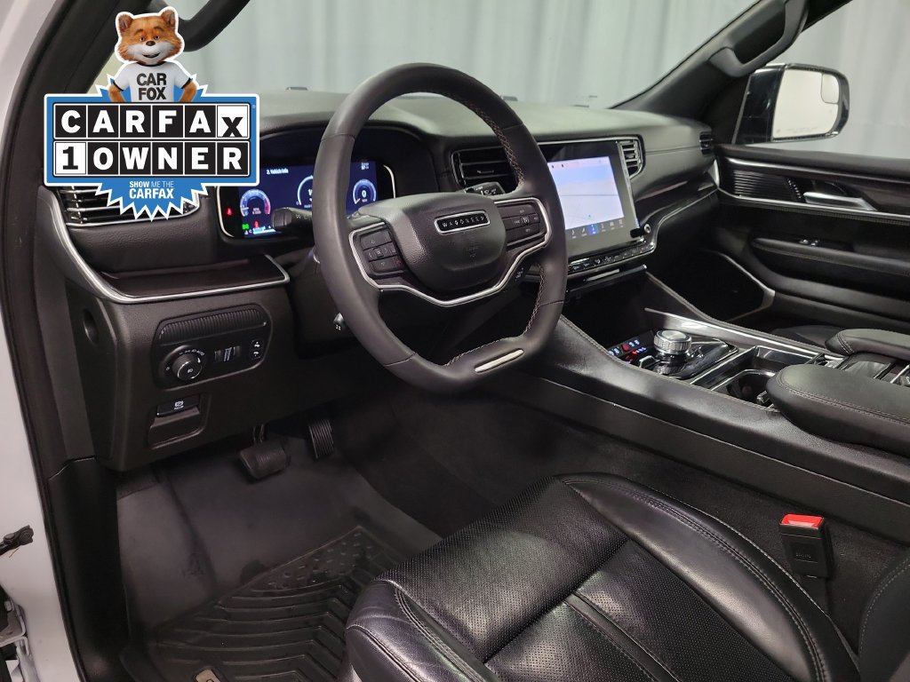 Used 2023 Jeep Wagoneer L 4WD w/ Rear Seat Video Group 1 image 16