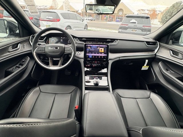 New 2025 Jeep Grand Cherokee L Limited w/ Luxury Tech Group II image 10