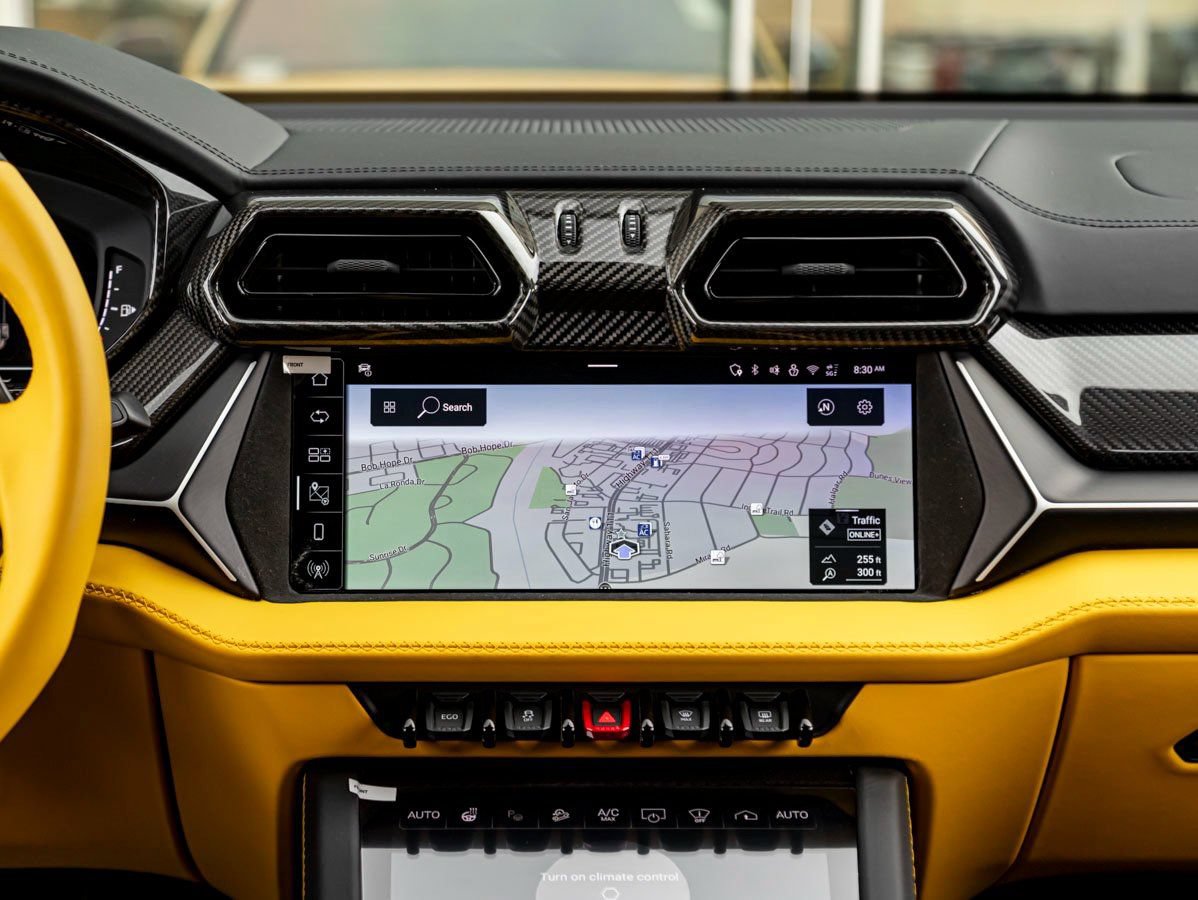 Used 2026 Lamborghini Urus SE AWD/4WD image 17
