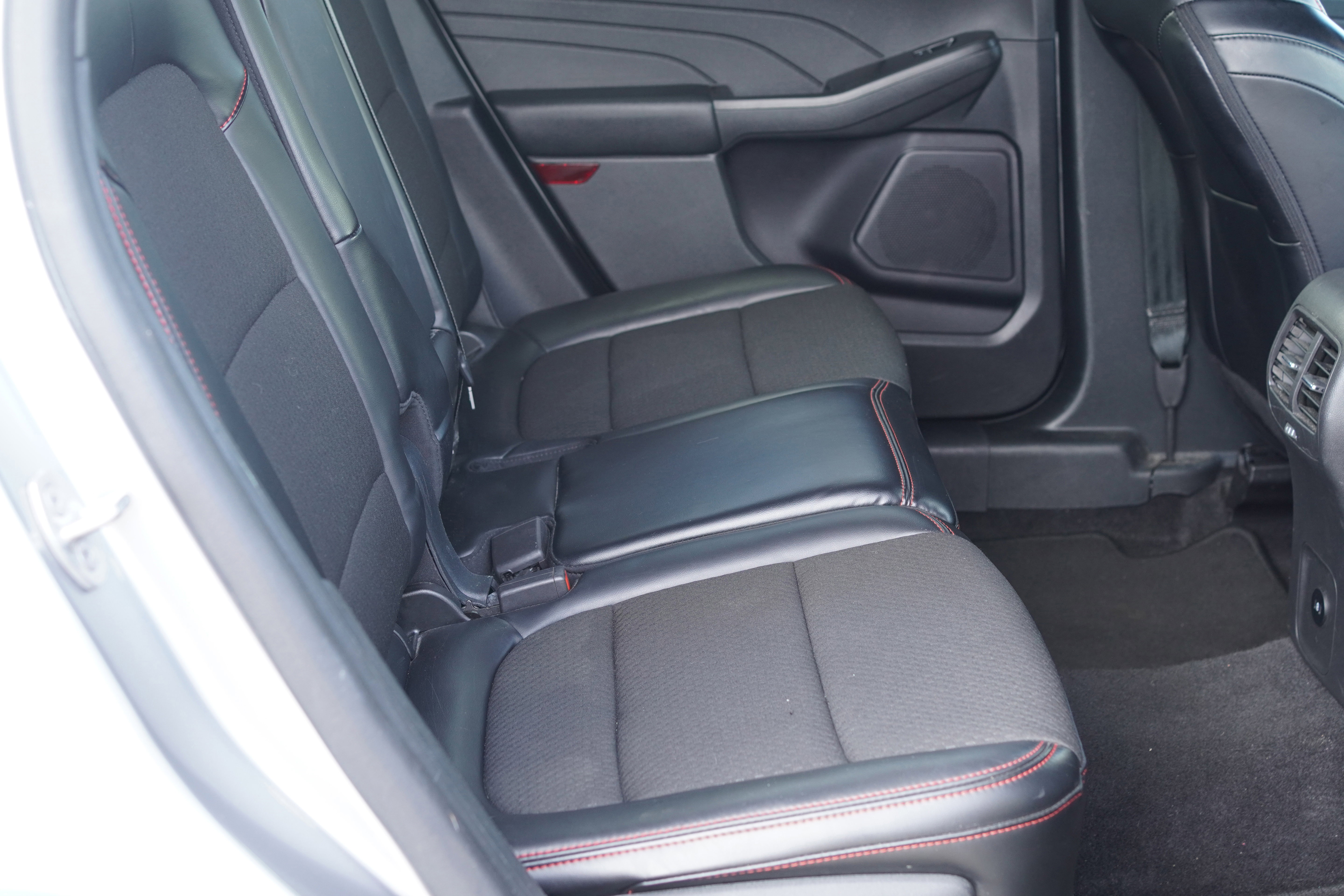 Used 2024 Ford Escape ST-Line image 16