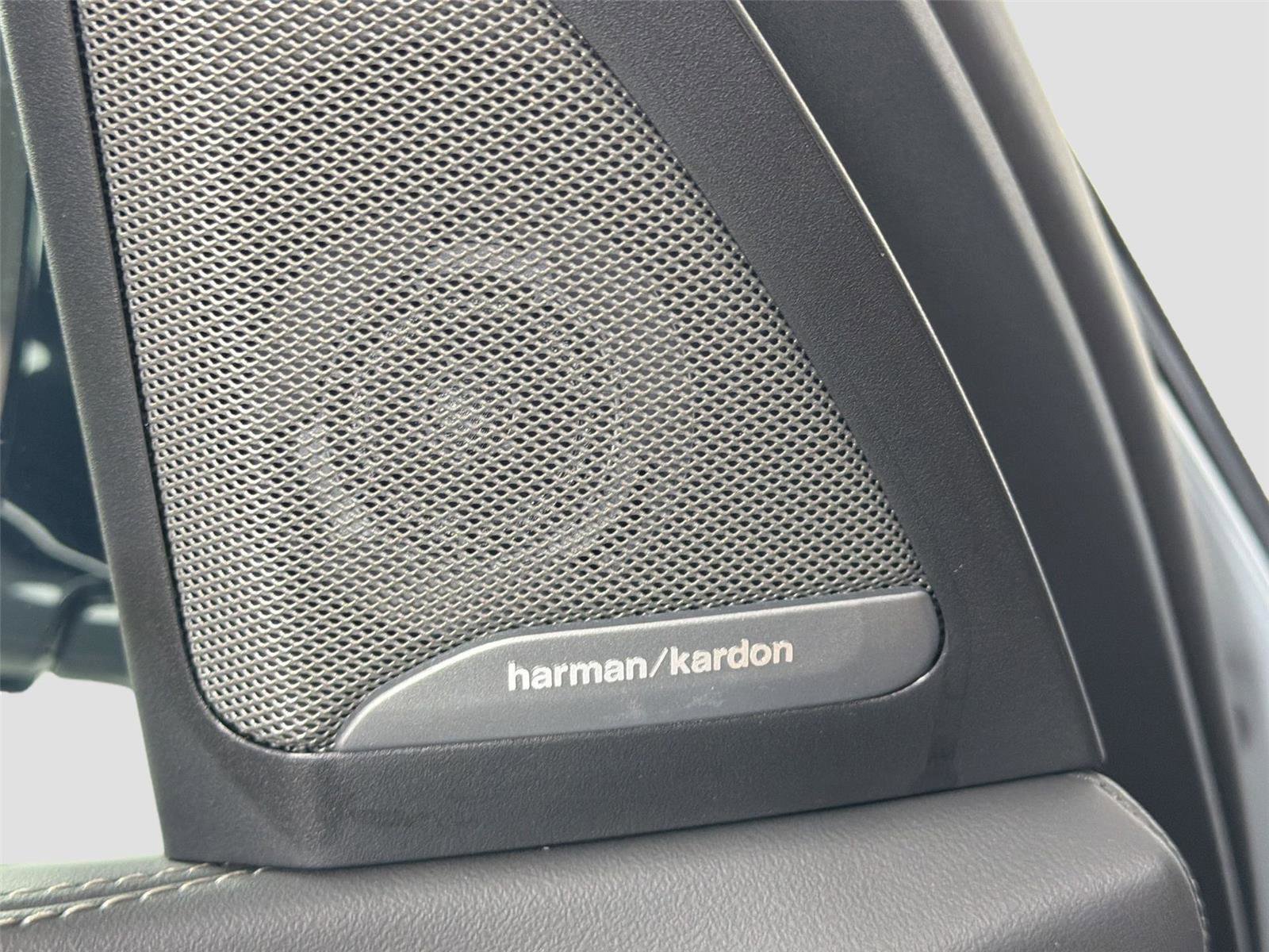 New 2026 BMW X5 M60i image 18