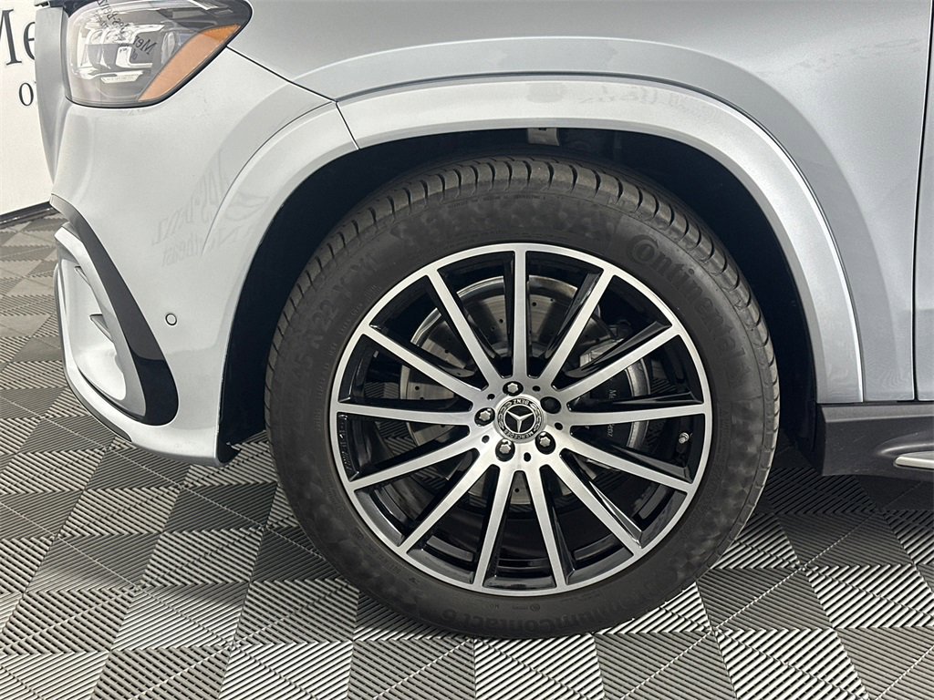 Certified 2025 Mercedes-Benz GLS 450 4MATIC image 12