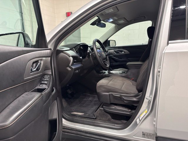 Used 2020 Chevrolet Traverse LS w/ LPO, Floor Liner Package FWD image 10