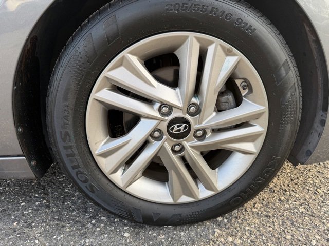 Used 2020 Hyundai Elantra Value Edition w/ Cargo Package (C1) image 16