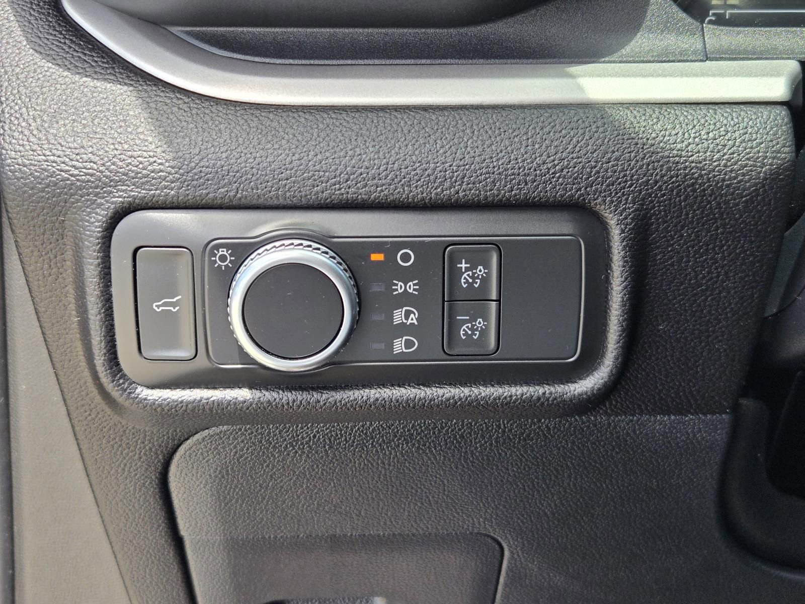 Used 2021 Ford Explorer XLT RWD image 20