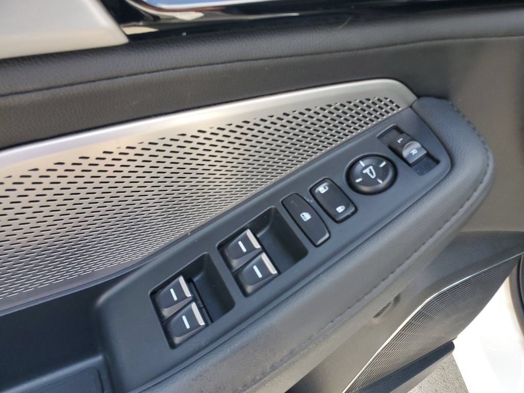 Used 2024 Acura MDX FWD image 22