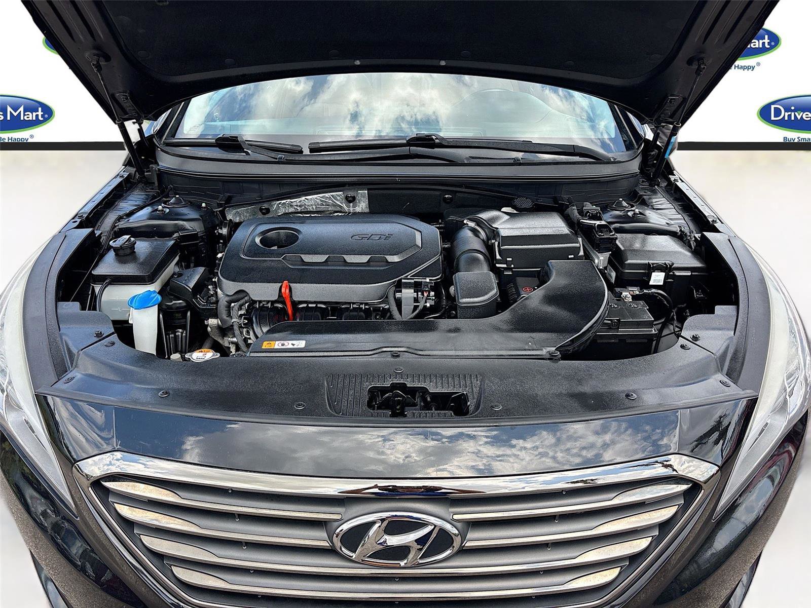 Used 2015 Hyundai Sonata Limited w/ Option Group 05 FWD image 32