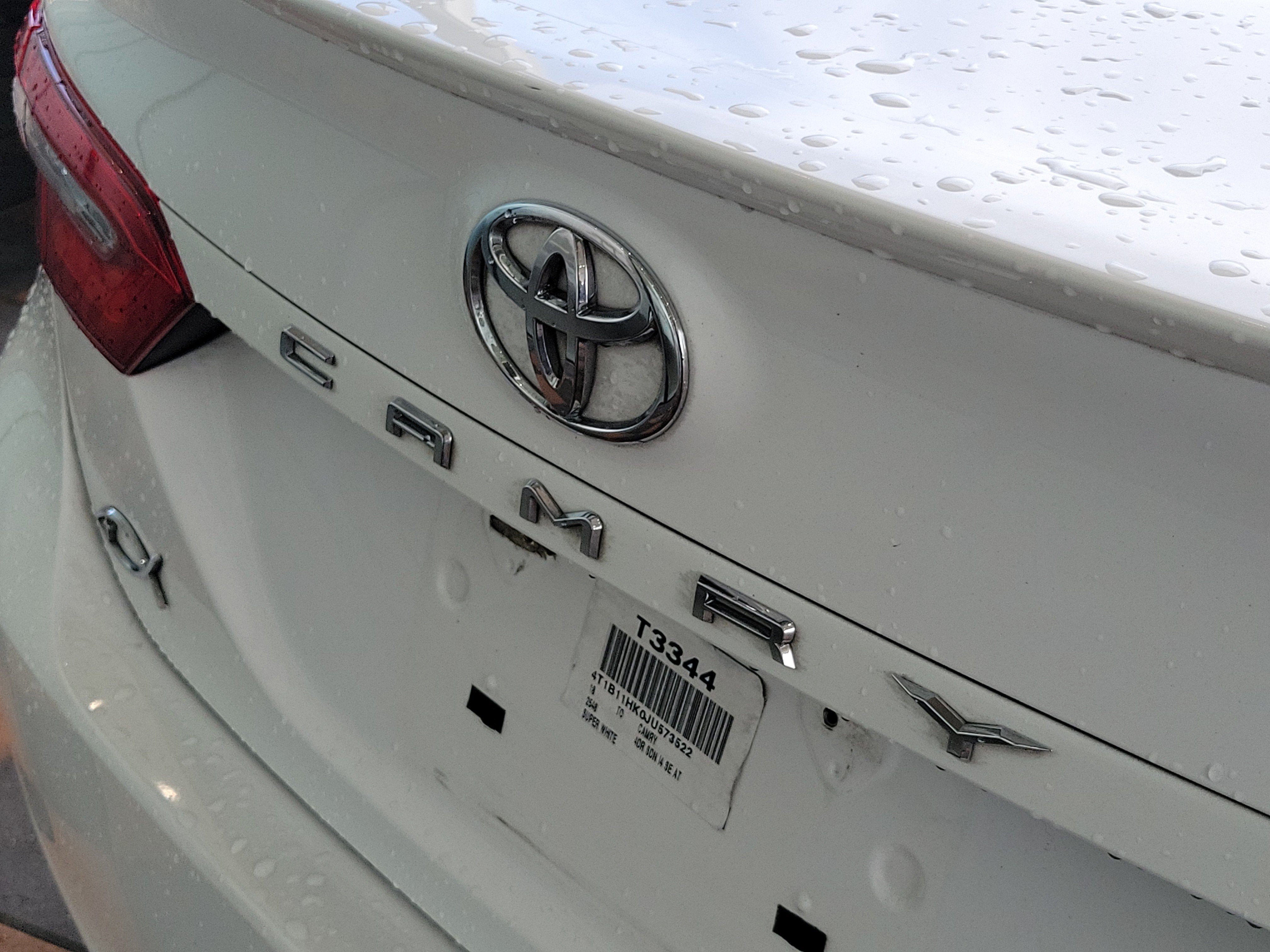 Used 2018 Toyota Camry SE w/ Convenience Package FWD image 7