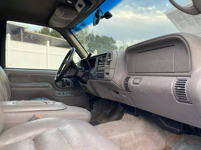 Used 1999 Chevrolet Tahoe Z71 w/ Preferred Equipment Group AWD/4WD image 25