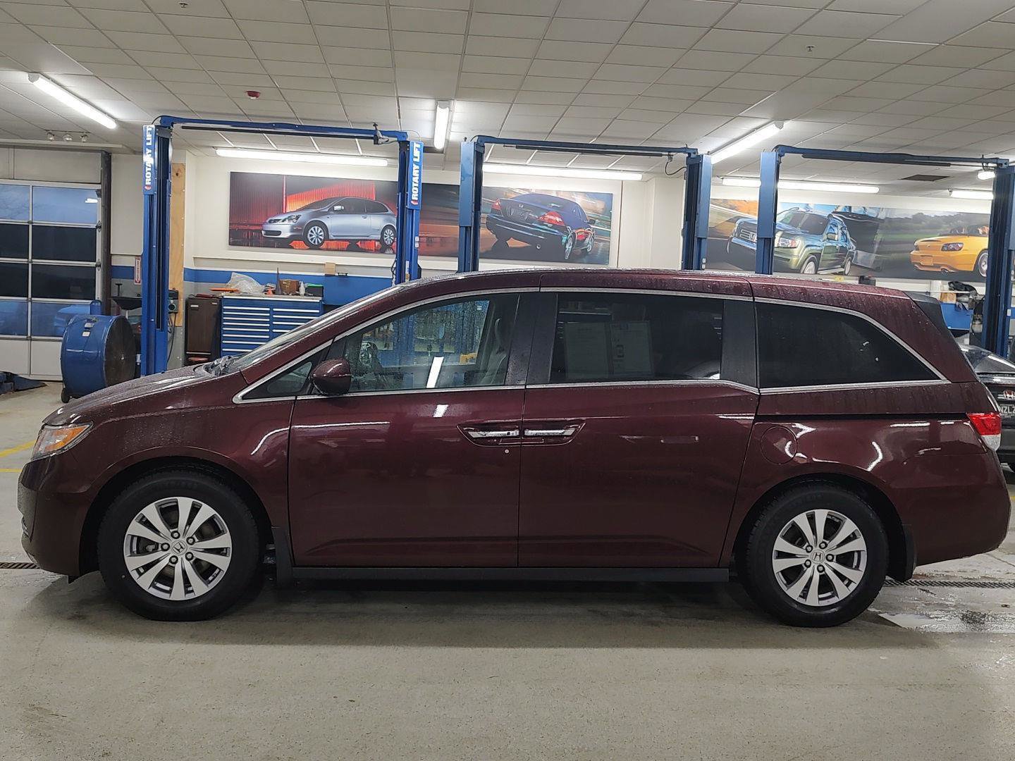 Used 2016 Honda Odyssey EX-L image 29