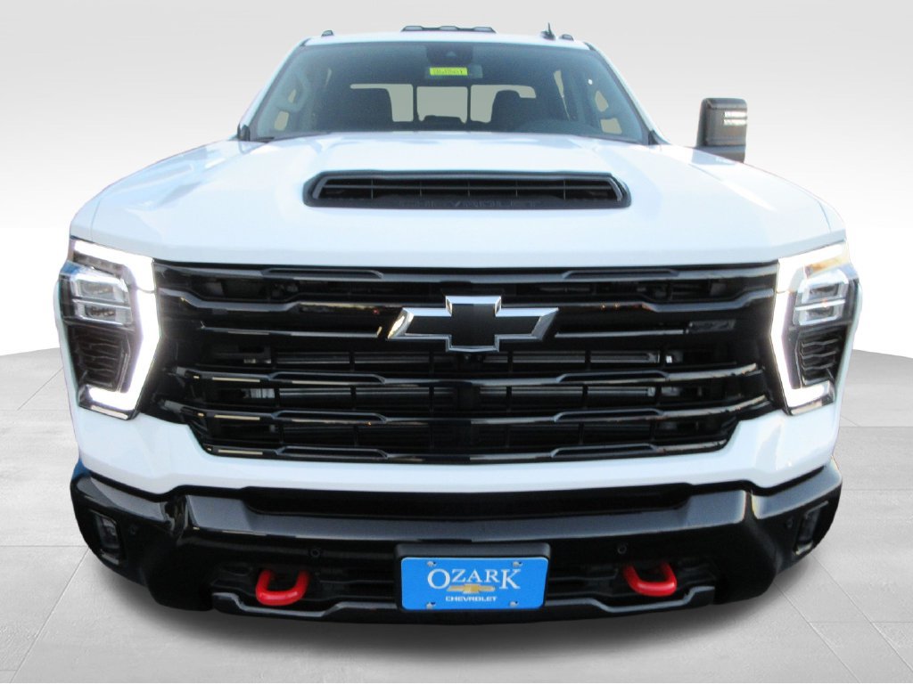 New 2026 Chevrolet Silverado 3500 LT w/ Trail Boss Package AWD/4WD image 9