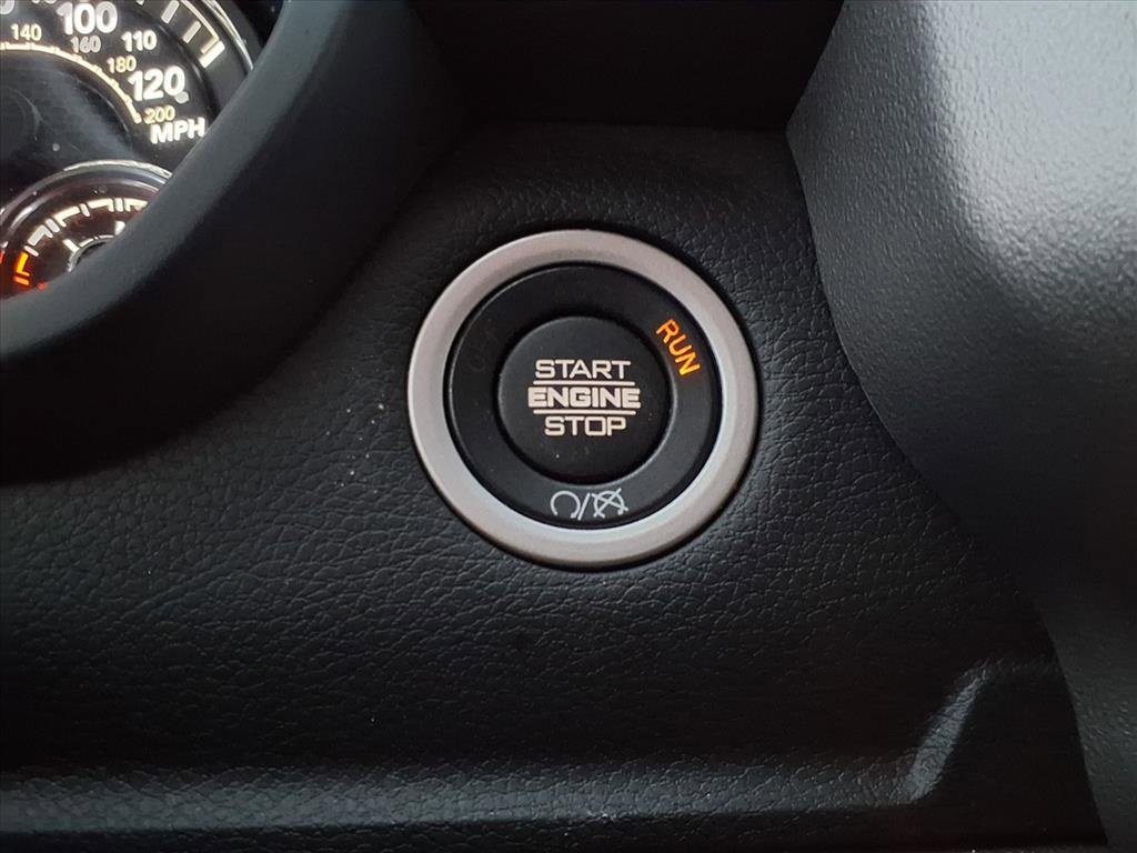 Used 2024 RAM 2500 Big Horn w/ Sport Appearance Package image 18