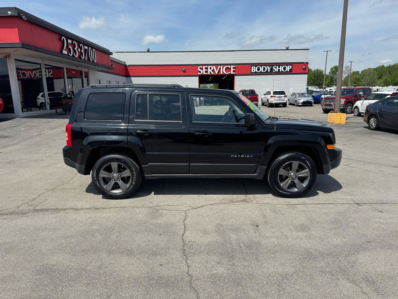 Used 2015 Jeep Patriot High Altitude AWD/4WD image 2