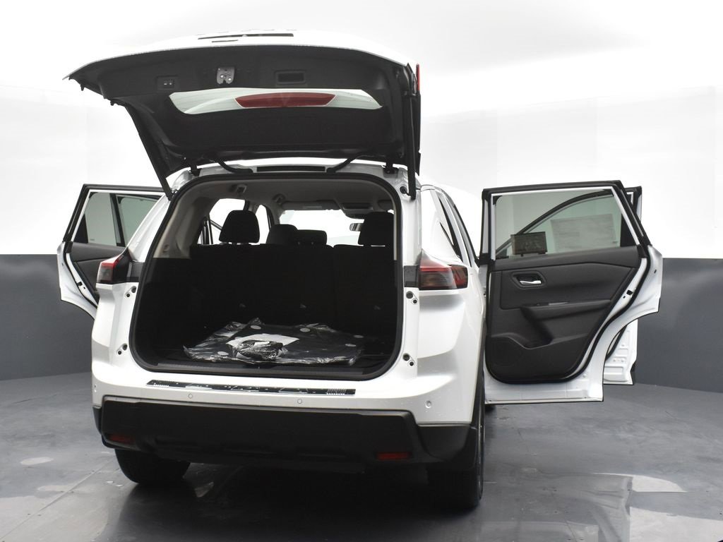 New 2026 Nissan Rogue SV image 32