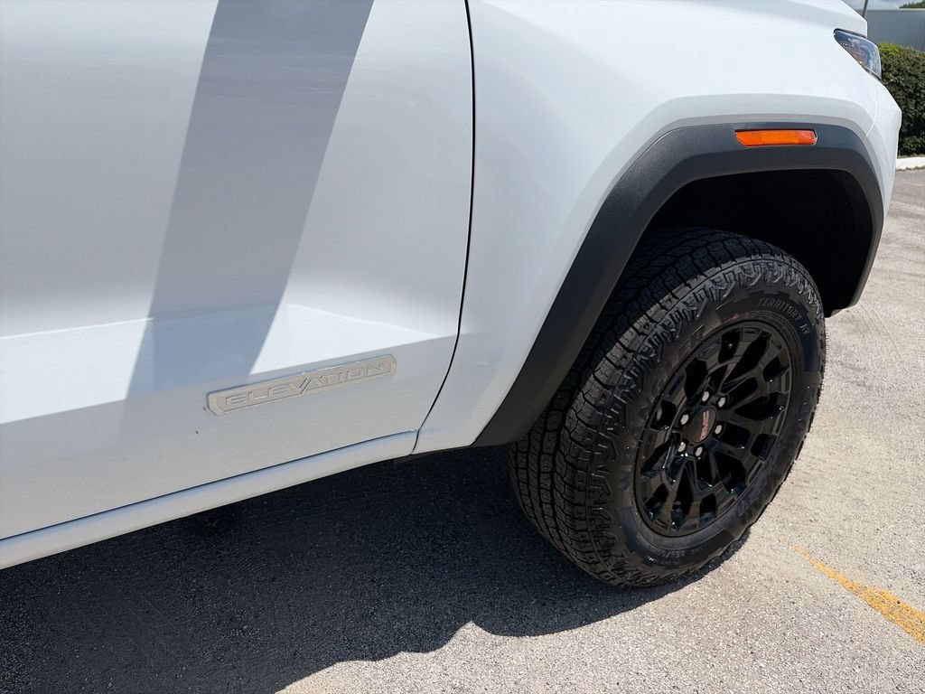 New 2026 GMC Canyon Elevation w/ Technology Package RWD image 39