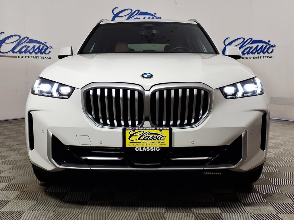 Used 2025 BMW X5 sDrive40i w/ Premium Package RWD image 3