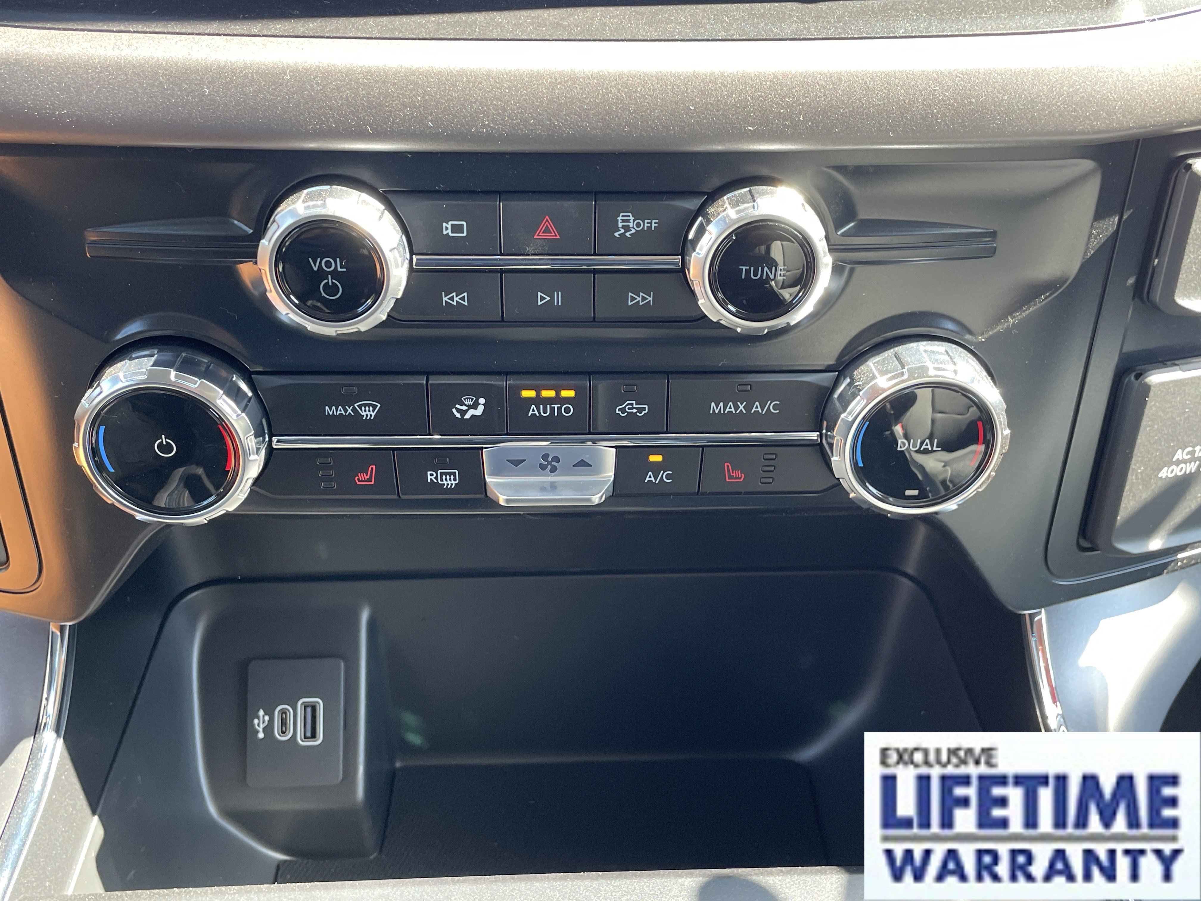 New 2025 Ford F150 XLT w/ Equipment Group 302A MID image 28