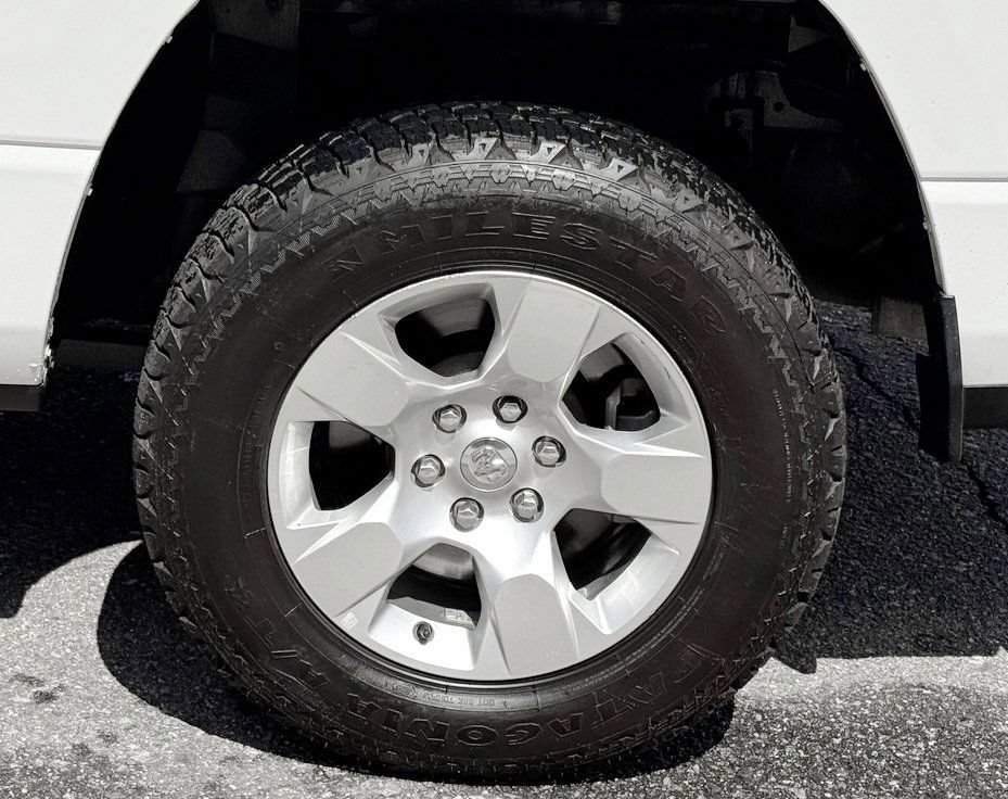 Used 2019 RAM 1500 Big Horn AWD/4WD image 11