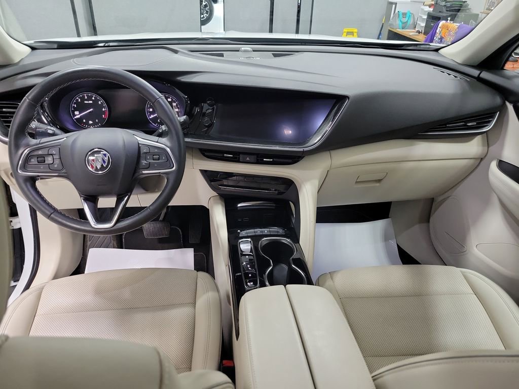Used 2022 Buick Envision Essence w/ Safety Package FWD image 3